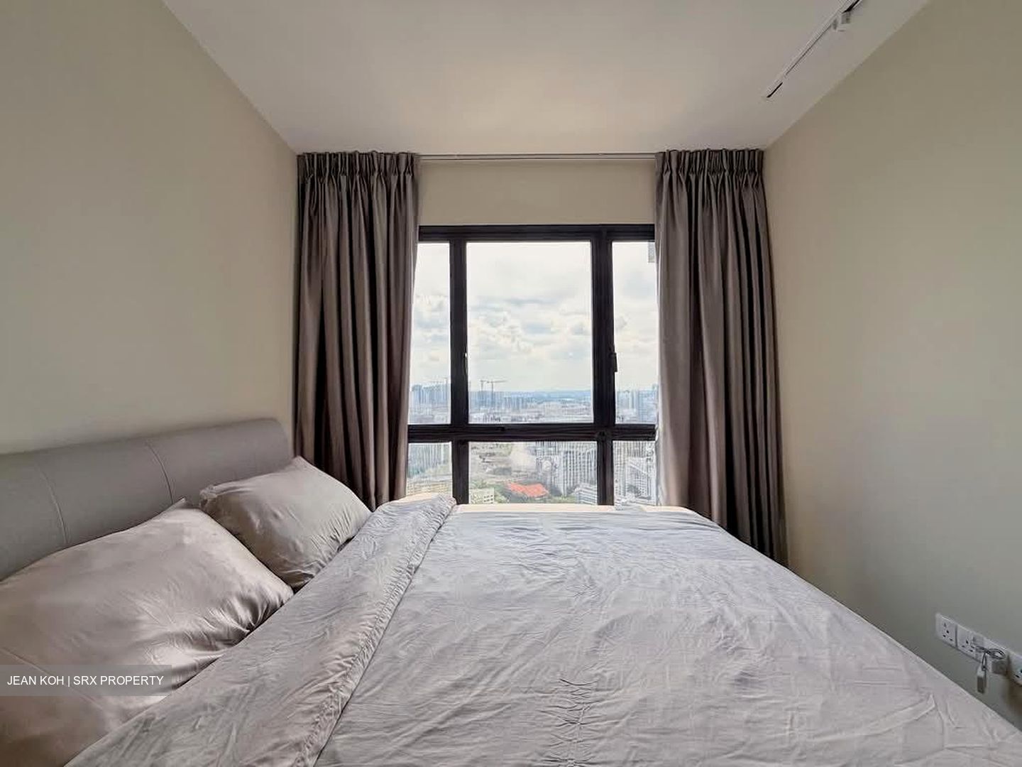 Avenue South Residence (D3), Apartment #562165371
